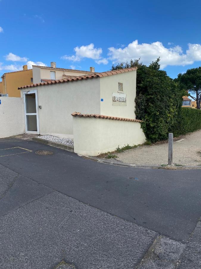 Joli Appartement Mezzanine Avec Parking La Roquille Agde Buitenkant foto